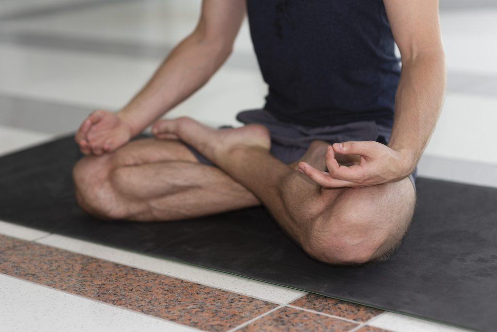 یوگا برای مردان